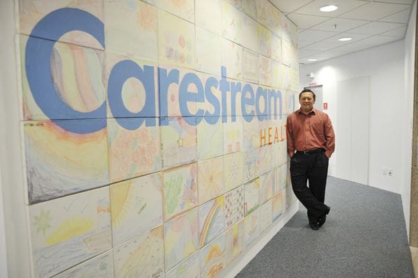 Carestream Health conmemora um ano de Brasil Alvaro Sugai, Director General de Carestream Health Brasil