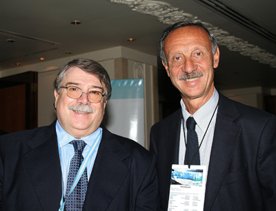 Dr. Juan Carlos Mannara, presidente de SAEU junto al Dr. Aldo Freylejer