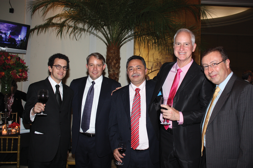 Dr. Luis Felipe Uriza, Mark G. Watson, Dr. Jaime Madrid, Dr. Geroge Bisett III y Dr. Gabriel Dib