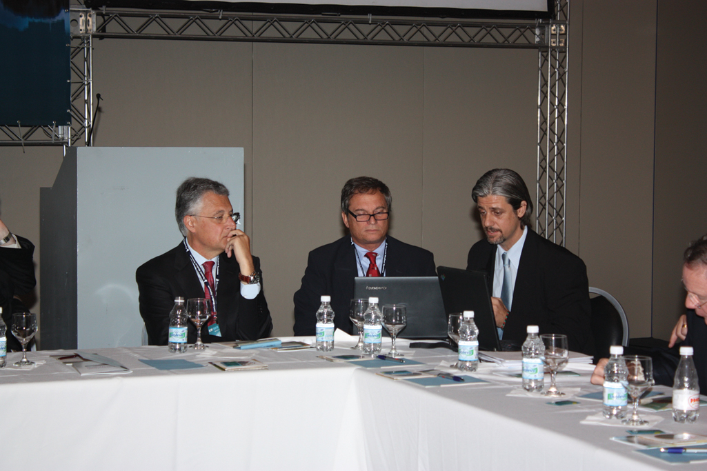 Dr. Luis Donoso, Dr. Ricardo García Mónaco y Mariano Werner de TT en reunión de la ISR