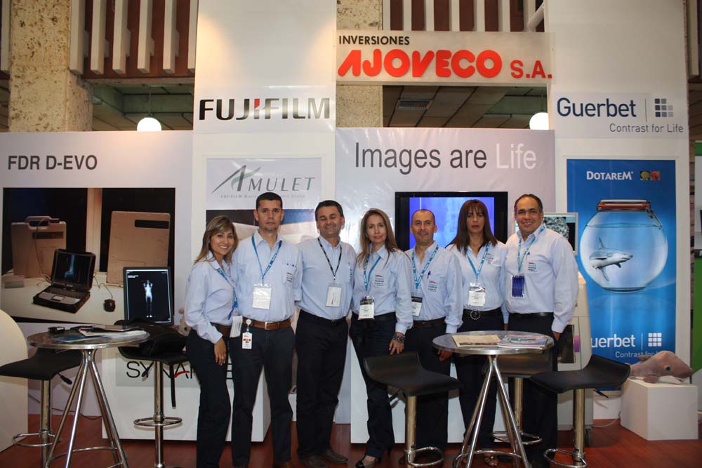 Staff de Ajoveco, distribuidores de FujiFilm, Guerbet, Nuance 