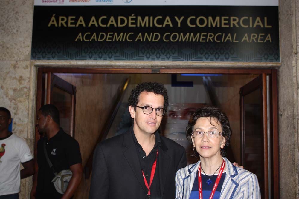 Dr. Felipe Uriza (Coordinador del Comité Científico de la ACR y Dra. Patricia Castro (Secretaria de la ACR)