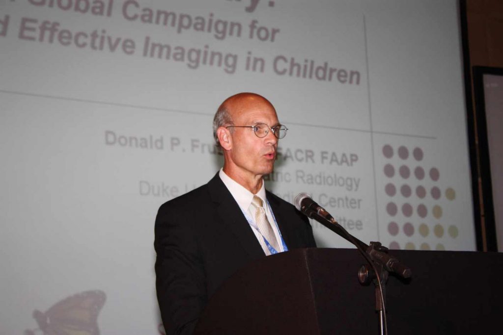 Dr. Donald Frush en Conferencia Magistral: Campaña Image Gently