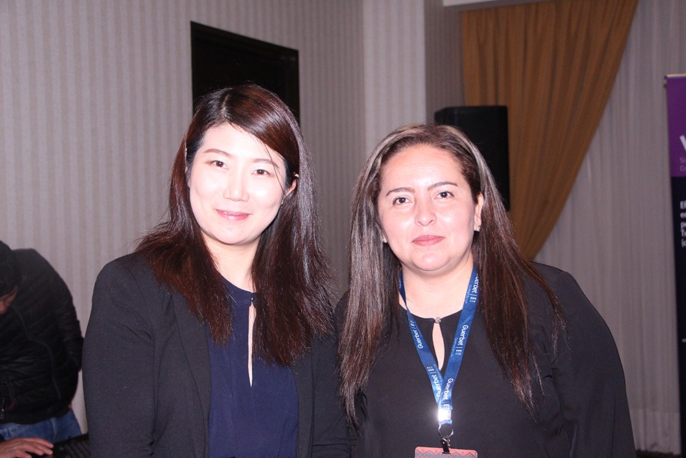 Amy Wei, Global Product Manager - IRT y Angeles Amaya de Guerbet