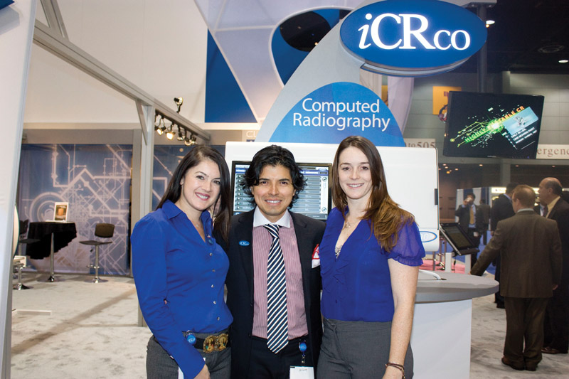 Seyhan Gulen, Felipe Carrera y Rebecca Clark de ICRco 
