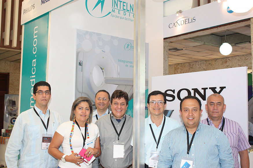 Staff de Intelnet Médica (distribuidor de Ecoray, Genoray, Philips, Neusoft, Sony, Candelis y Konica Minolta)