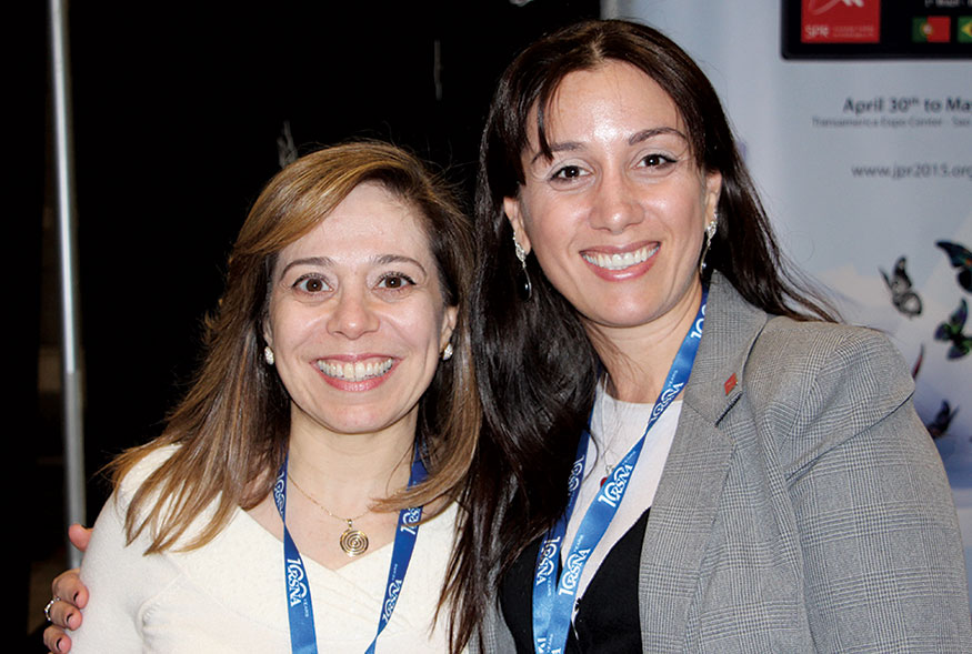 Dra. María Cristina Chammas (Presidente de la FLAUS) y Priscila Figueire do de la SPR