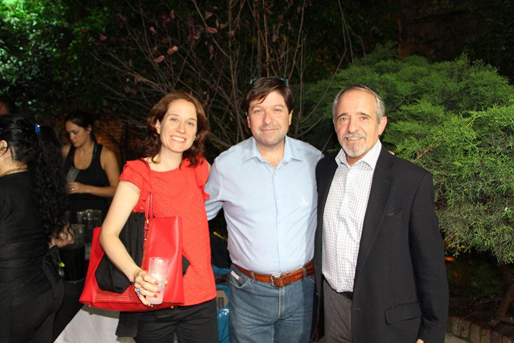 Mariana Carballo, Dr. Antonio Moreno y Juan José Carballo