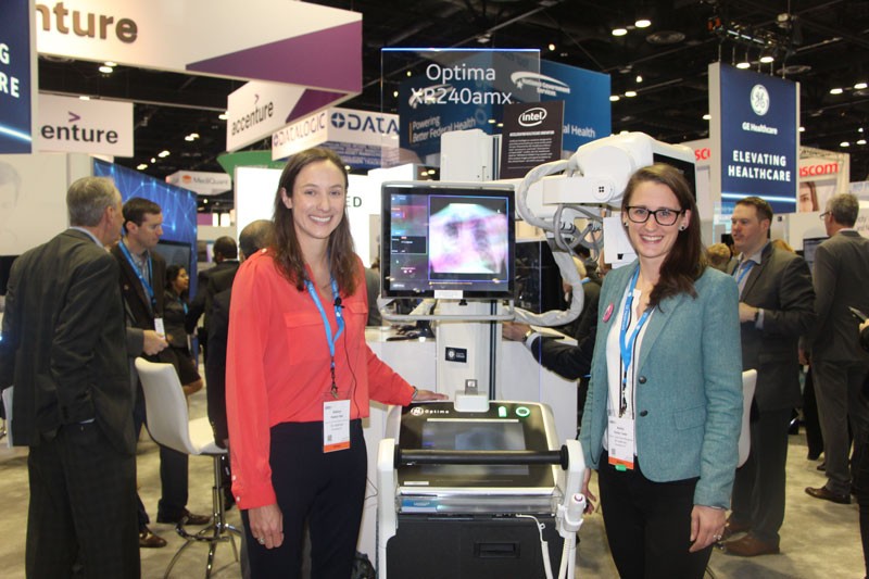 Katelyn Nye, Global Product manager X-ray AI & Analytics y Karley Yoder, Director of Product Management AI de GE Healthcare