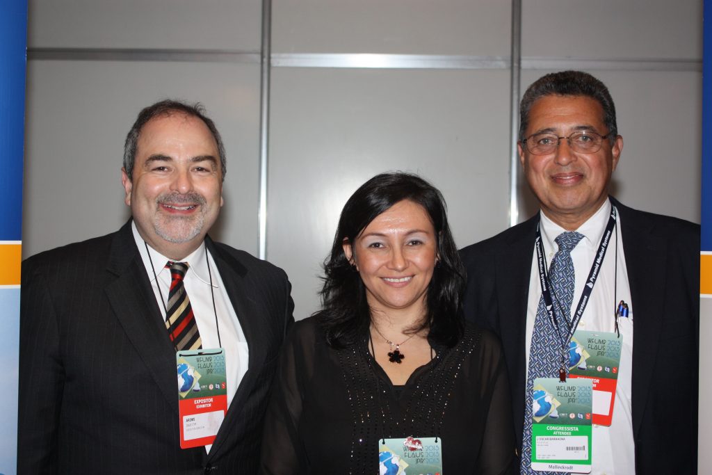 Dale Cyr (executive Director ARDMS), Paula Grisales de la ACR y Dr. J. Oscar Barahona