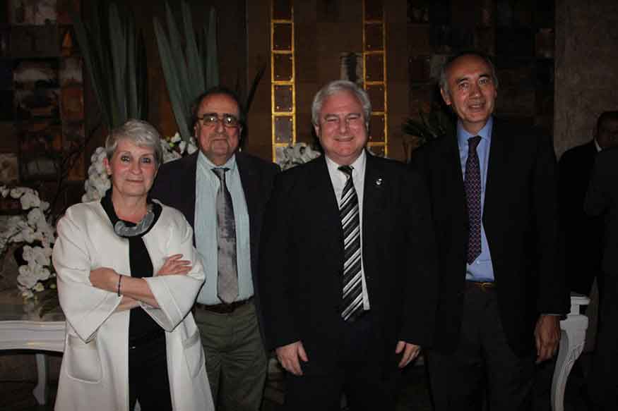 Dr. Sergio Lucino con médicos amigos