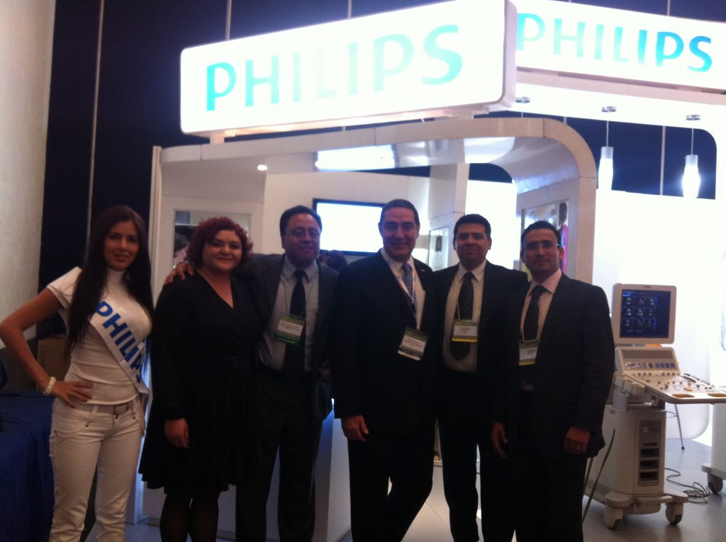 staff de Philips con la visita del Dr. Rodriguez Treviño