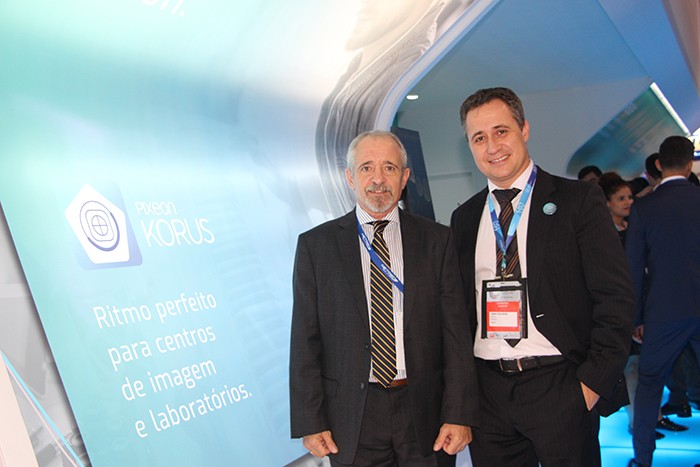 Juan José Carballo de Netmed Solutions y Iomani Engelmann de Pixeon