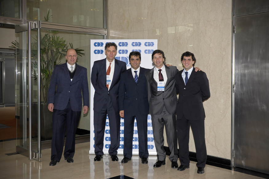 Dr. Alberto Marangoni, Dr. Jeremy Erasmus, Dr. Santiago Rossi, Dr. Claudio Bonini y Dr. Ignacio Rossi