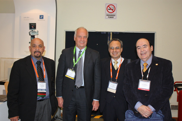 Dr. Gerardo Perdigón C., Doug Tefft de Zonare, Dr. Francisco Avelar Garnica y Dr. Ramiro Johnson Vela