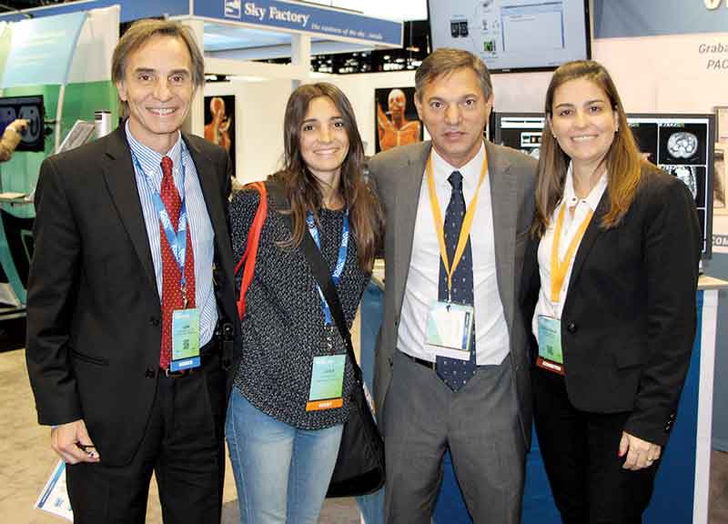 Dr. Juan Mazzucco, Lucila Mazzucco Enrique Paniagua y Paola Posca de Visual Médica
