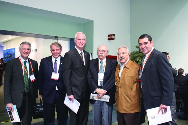 Dr. Luis Donoso, Mark Watson, Dr. George Bisset, Dr. Miguel Stoopen R., Dr. José Luis Ramirez Arias y Carlos Rodriguez