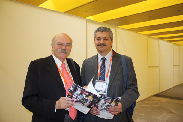 Dr. Miguel Stoopen R. y Dr. Héctor Murrieta González