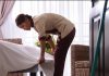 ¿Qué es la Ciberseguridad en Salud? himss maid cleaning hotel room