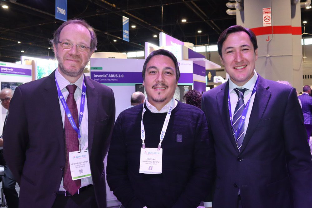 Leonardo Packer, Cristián Martínez Bocaz de Chile y Jorge Dinamarca de GE Healthcare