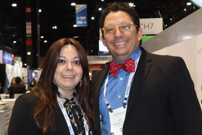 Dra. Esther y Dr. Roy Riascos, Presidente de la SILAN