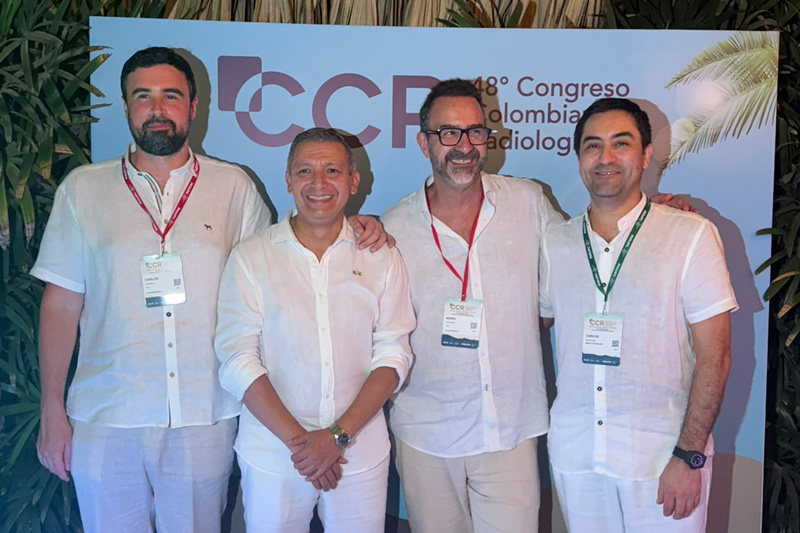 9 - Dr. Carlos Carnelli, Dr. Michel Hernández, Dr. Mario Pelizzari y Dr. Carlos Riquelme