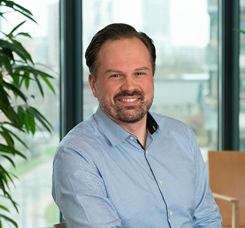 Dr. Daniel Bos