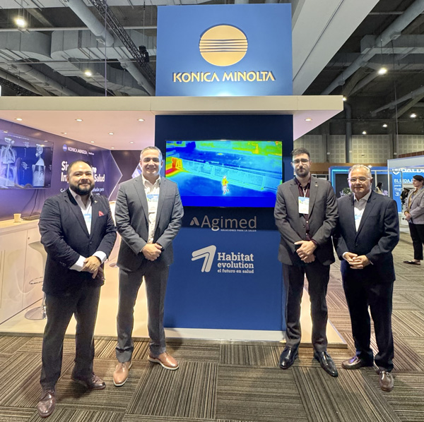 David Galván, Antonio Uzcategui, Juan Pablo Devoto y Ernesto Marquez de Konica Minolta