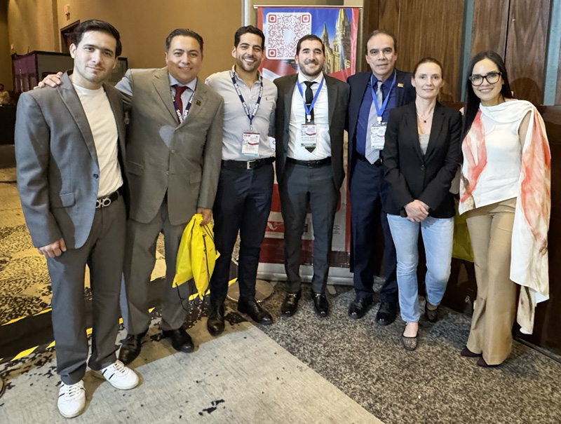 Profesores del FMRI con la Dra. María Flavia Pizzolon de la Clínica Alemana de Santiago de Chile