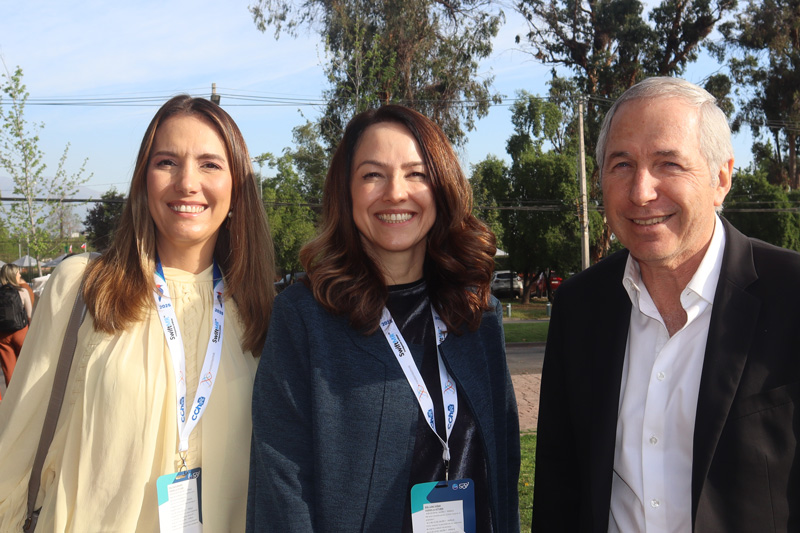 Dra. Carla Benetti, y Dra. Linei Urban y Dr. Daniel Lehrer en el CChR 2025