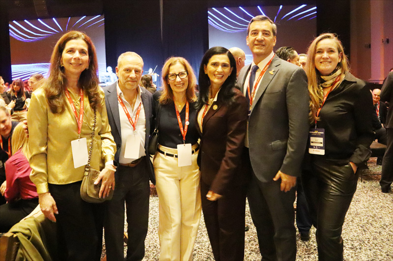 Dra. Bencardino, Dr. Rasumoff, Dra. Cejas, Dra. Arrieta, Dr. Gálvez y Dra. Nally